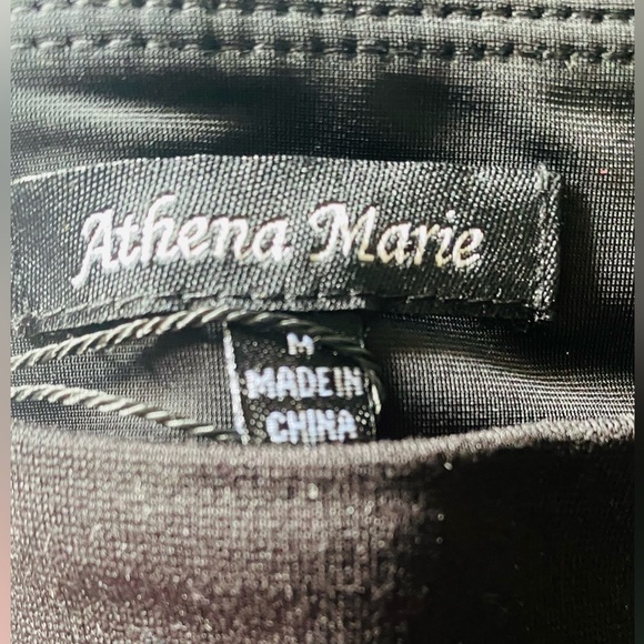 ATHENA MARIE Modern Tummy Control
Leggings - Picture 4 of 9